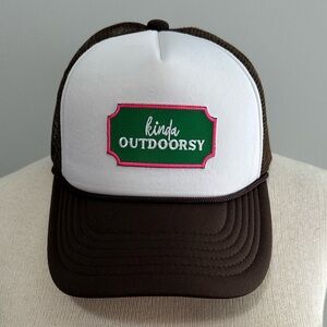 NWOT kinda outdoorsy Trucker Hat